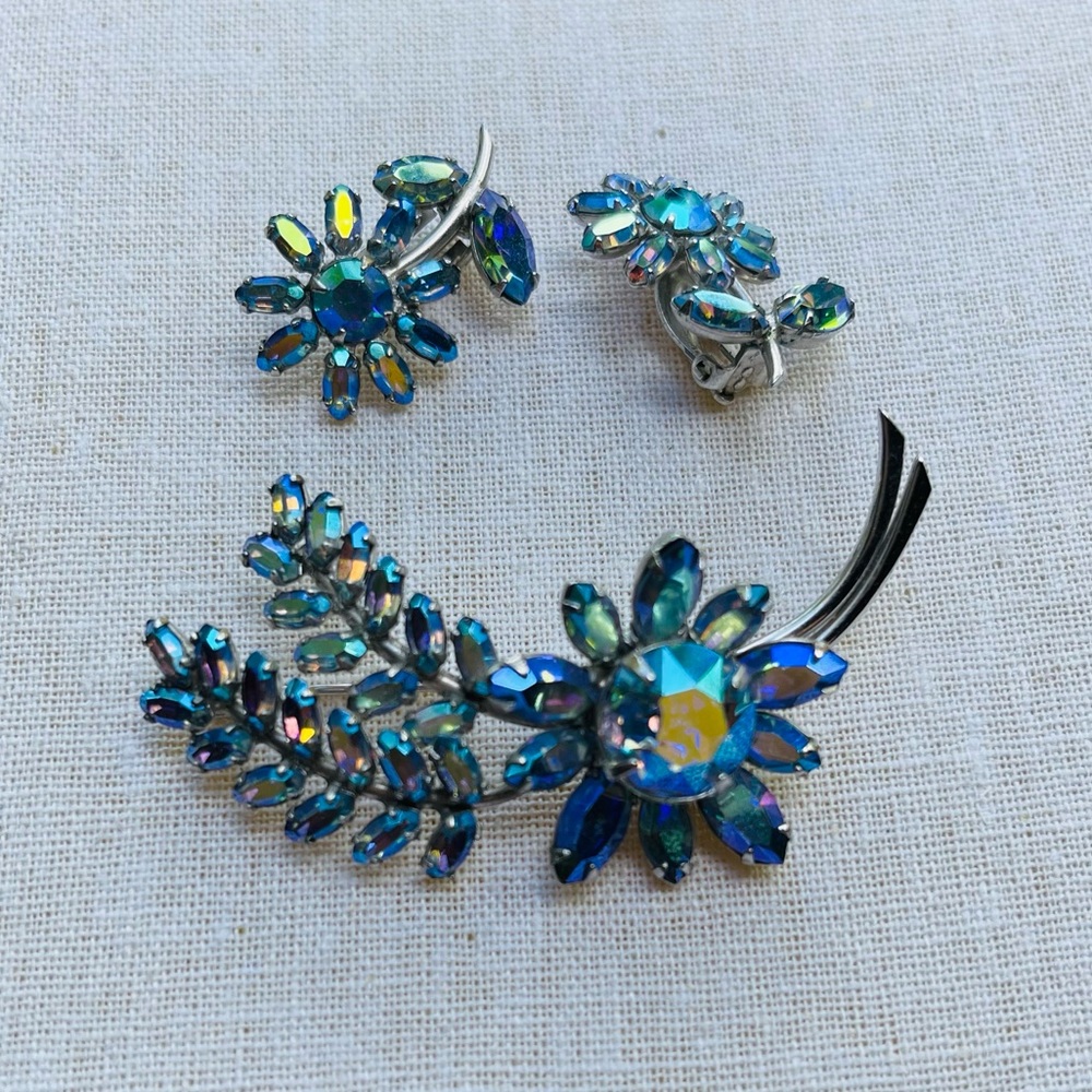 Vintage Sherman Blue Aurora Borealis Brooch & Clip Earrings Set Signed